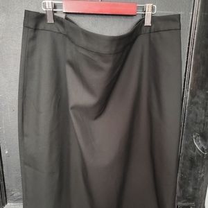 NWT BANANA REPUBLIC BLACK PENCIL SIZE 18 LIGHTWEIGHT SPRING SUMMER